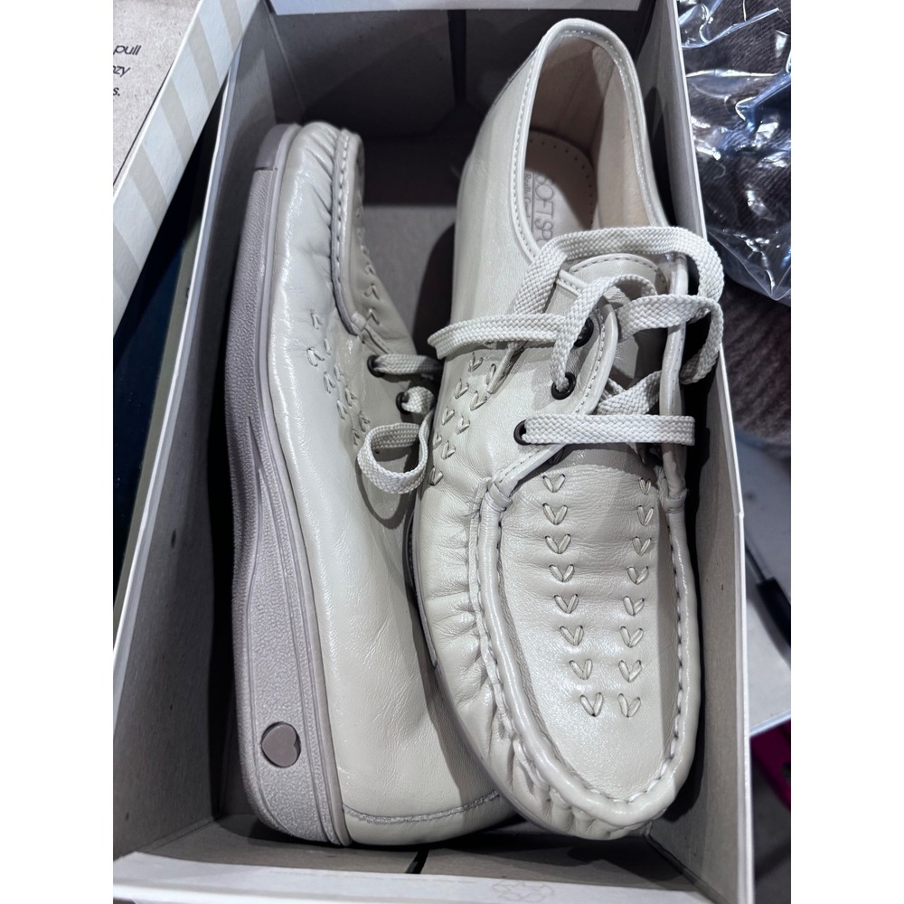 Soft Spots Bonnie Lite Womens 8W Bone Leather Comfort Loafers 114803 Whipstitch
